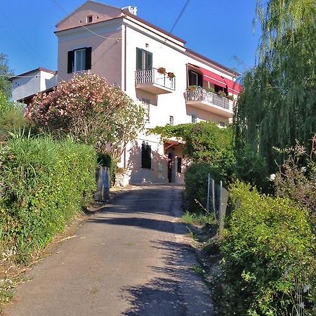 Casa Sul Monte D'Oro Lägenhet Scauri  Exteriör bild